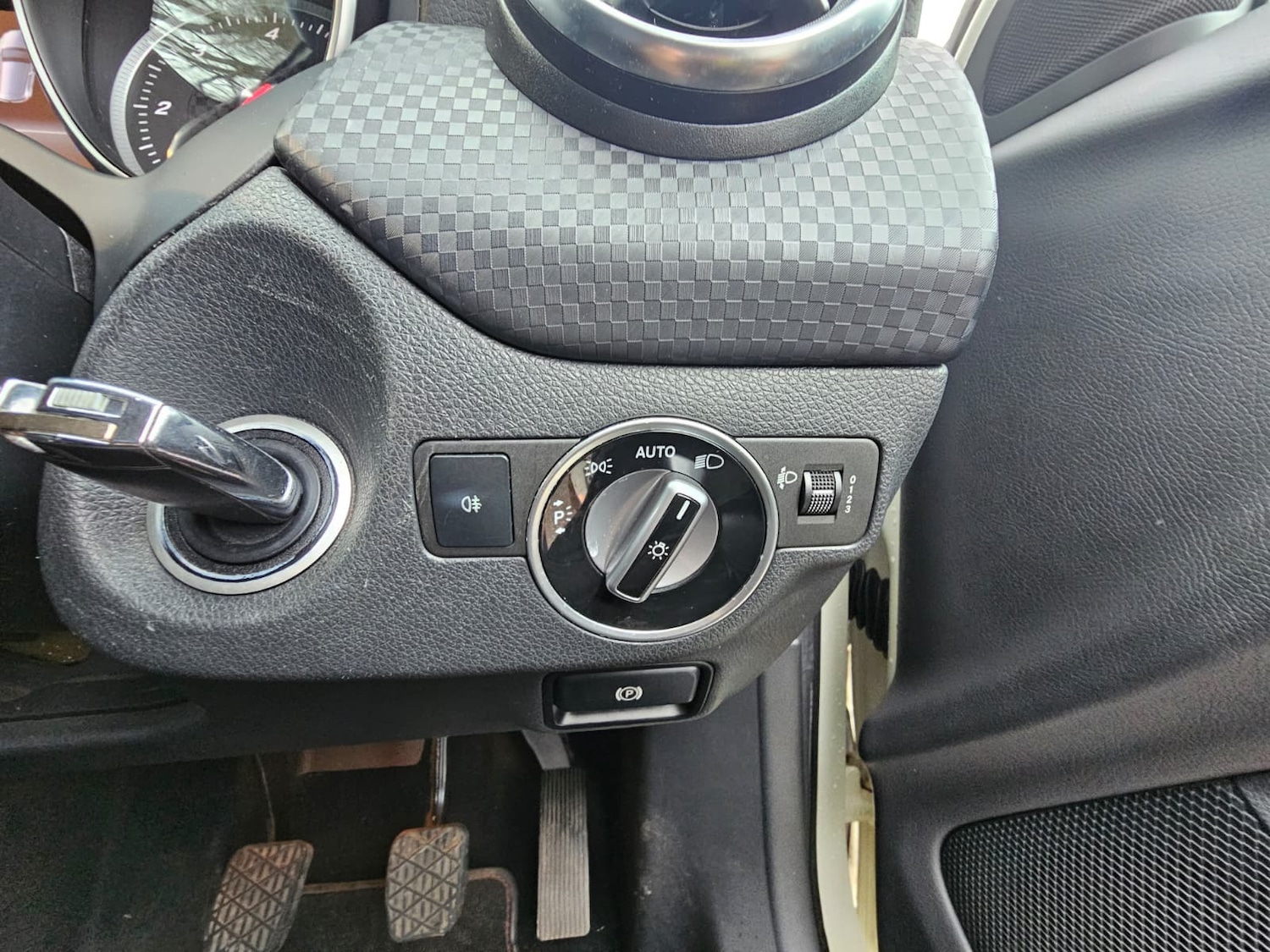 Used Mercedes-Benz A-Class 2016 for sale - 77517178: Photo 35