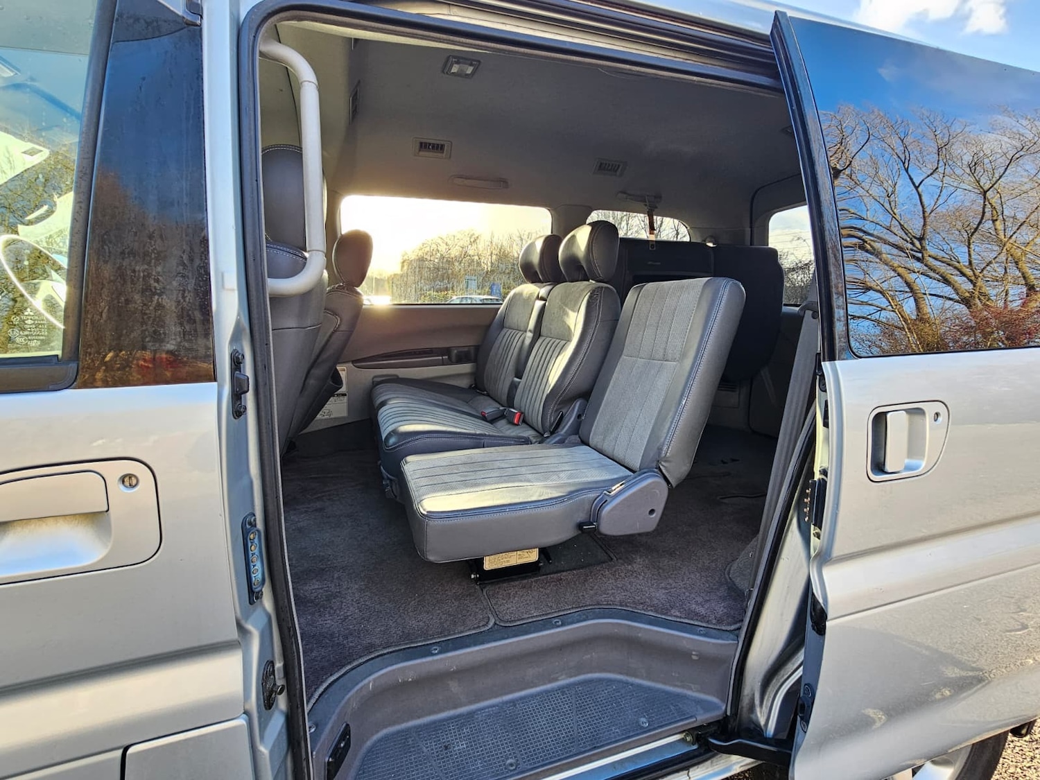 Used Mitsubishi Delica for sale - 76893079: Photo 15