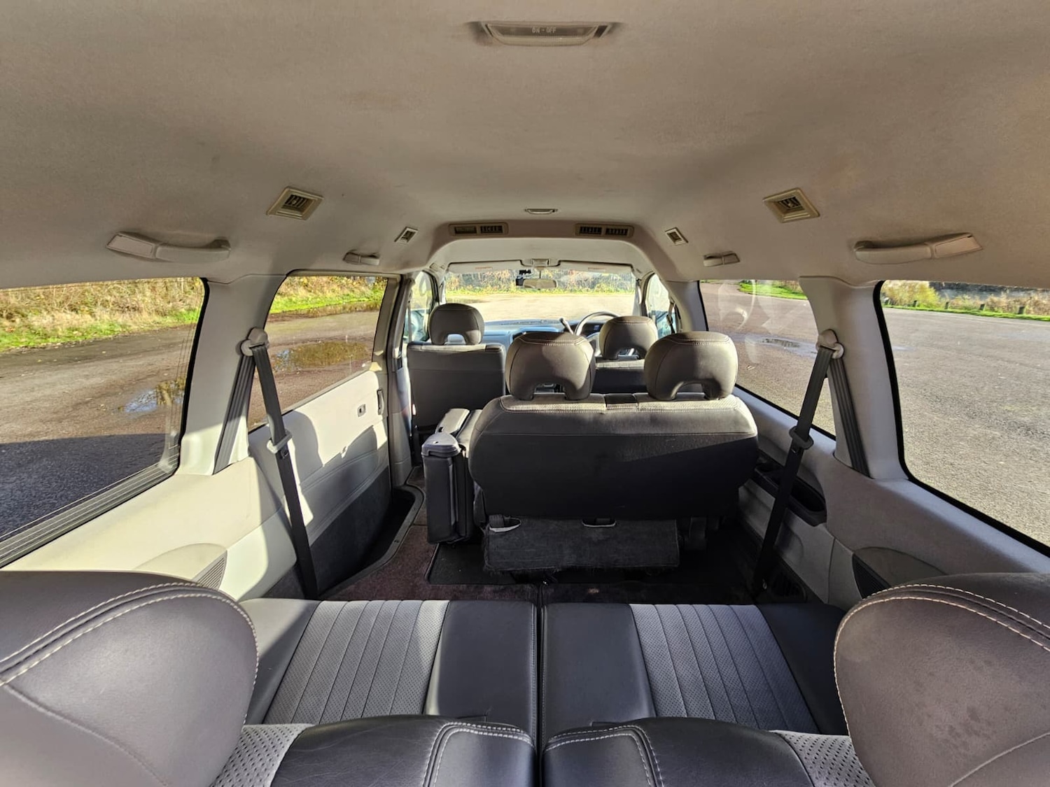 Used Mitsubishi Delica for sale - 76893079: Photo 22