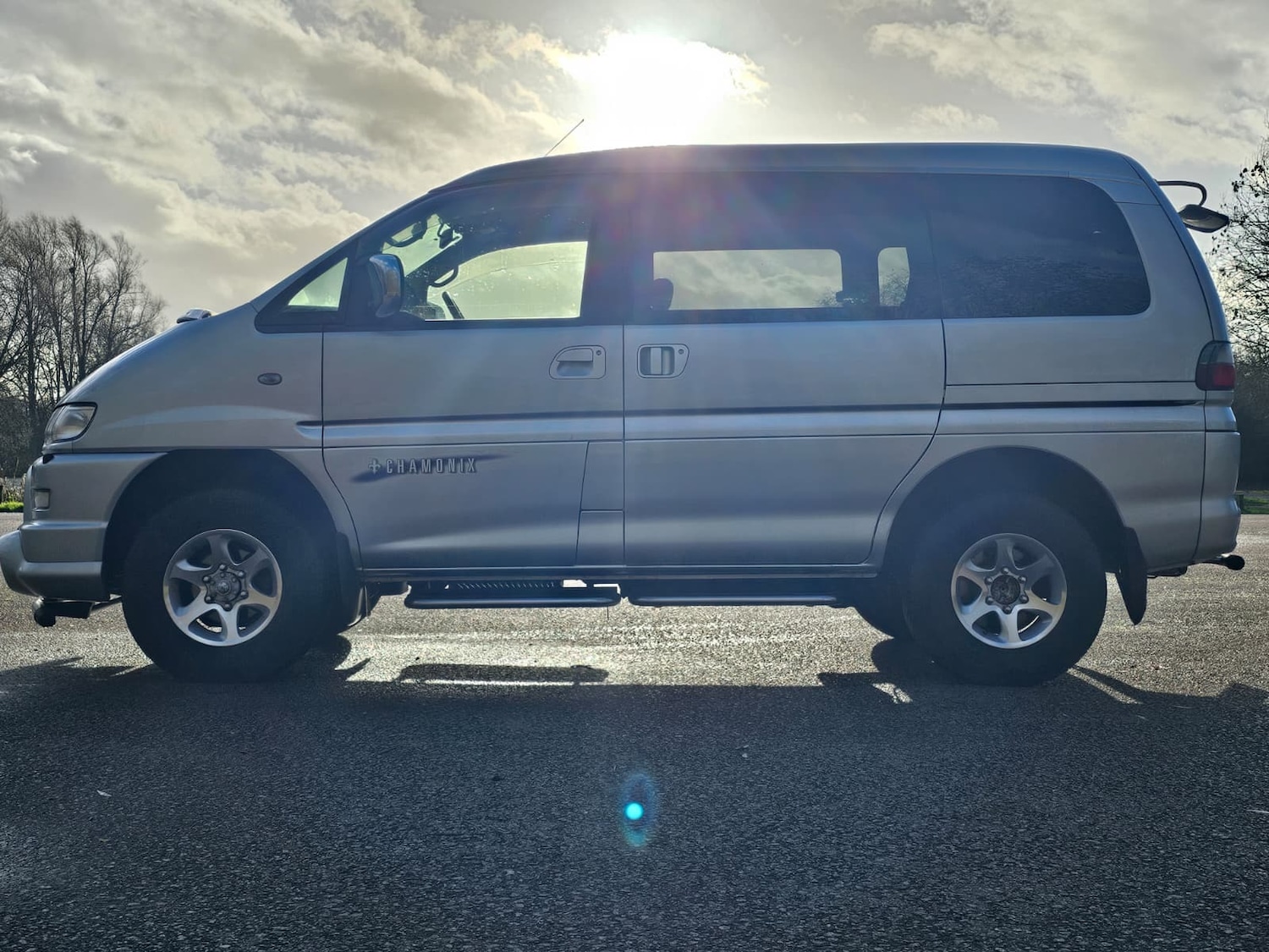 Used Mitsubishi Delica for sale - 76893079: Photo 4