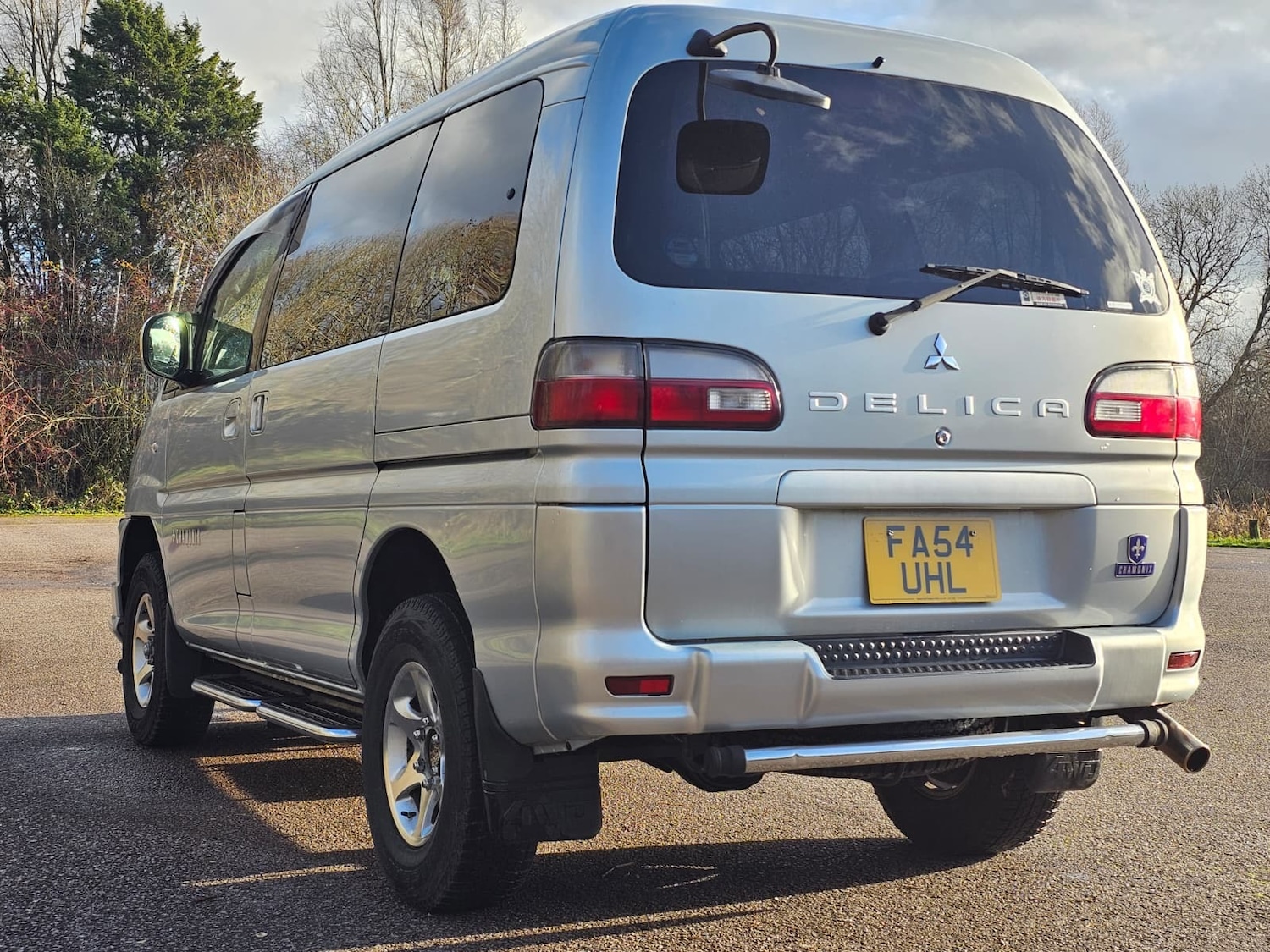 Used Mitsubishi Delica for sale - 76893079: Photo 5