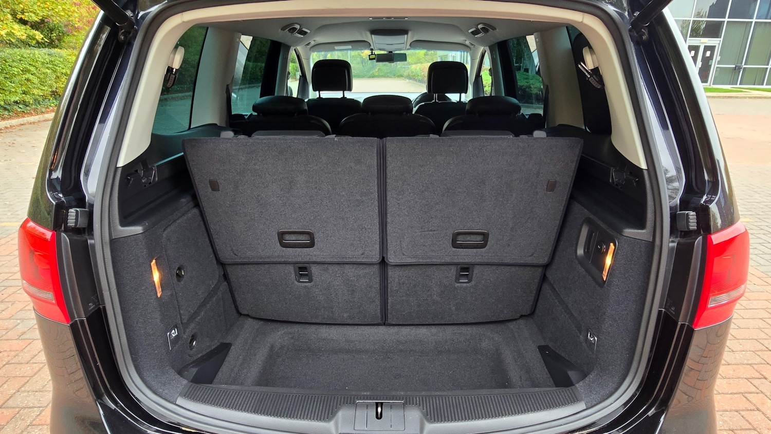 Used Volkswagen Sharan 2013 for sale - 76311437: Photo 17