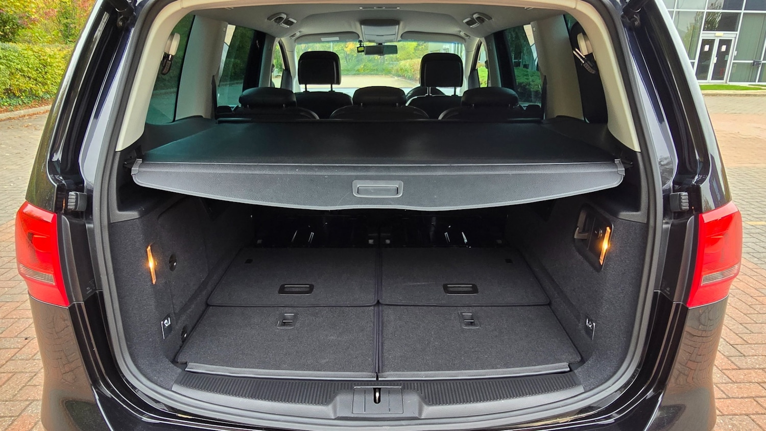 Used Volkswagen Sharan 2013 for sale - 76311437: Photo 21