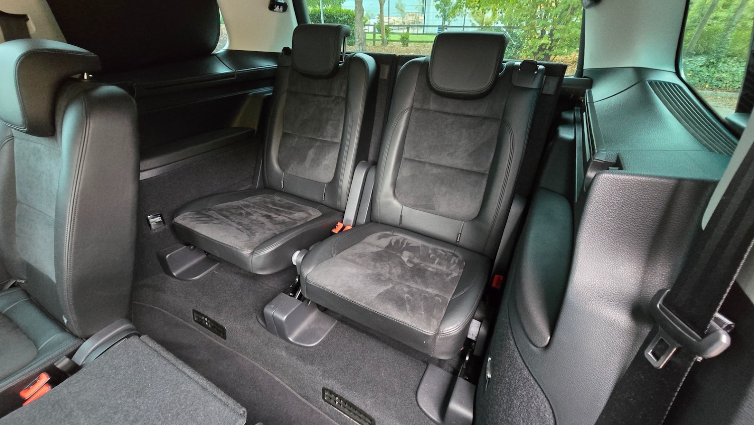 Used Volkswagen Sharan 2013 for sale - 76311437: Photo 24