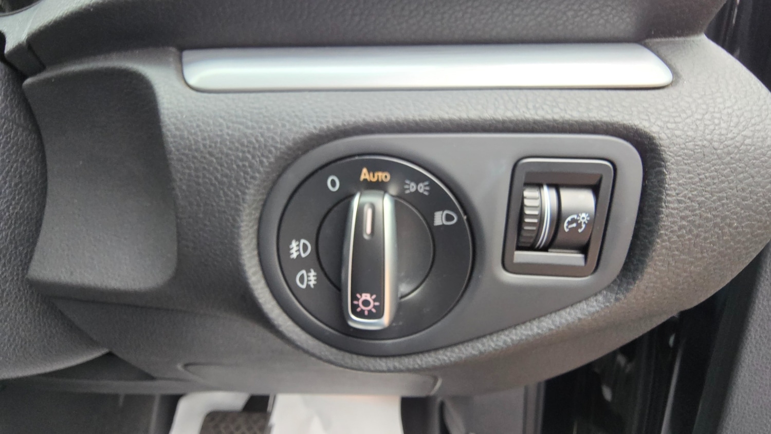 Used Volkswagen Sharan 2013 for sale - 76311437: Photo 28