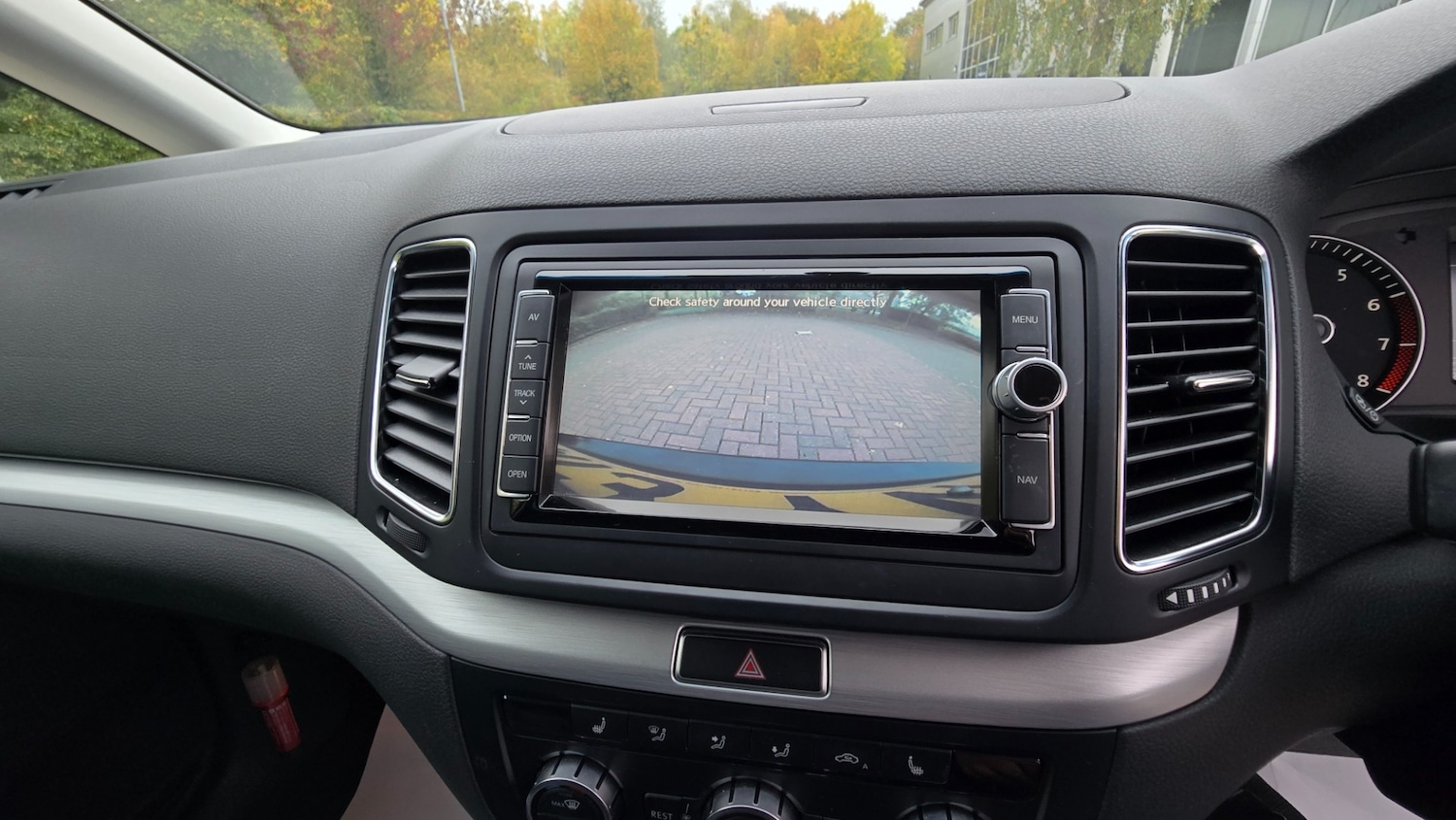 Used Volkswagen Sharan 2013 for sale - 76311437: Photo 36