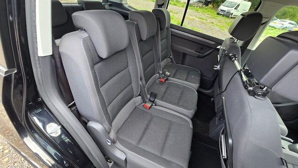 Used Volkswagen Touran for sale - 75369636: Photo 12