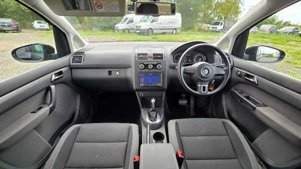 Used Volkswagen Touran for sale - 75369636: Photo 9