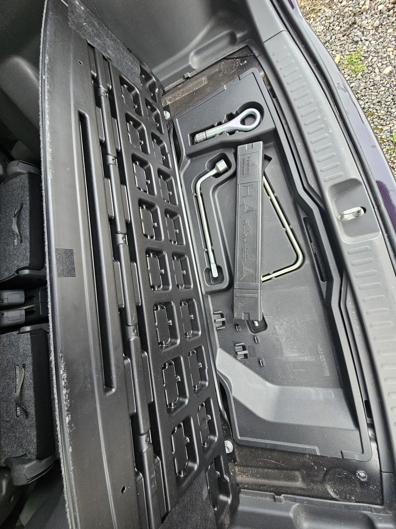 Used Toyota Sienta 2014 for sale - 75333301: Photo 18