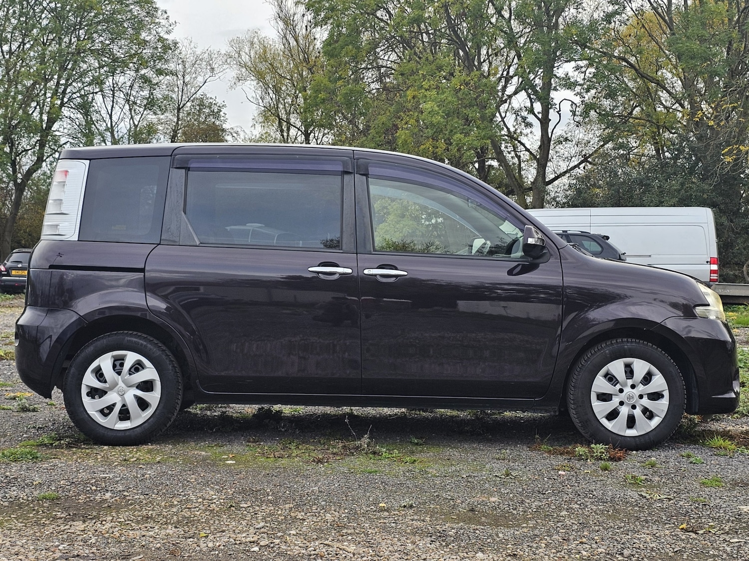 Used Toyota Sienta 2014 for sale - 75333301: Photo 2