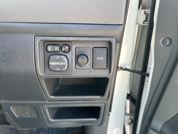 Used Toyota Sienta 2014 for sale - 75333301: Photo 23