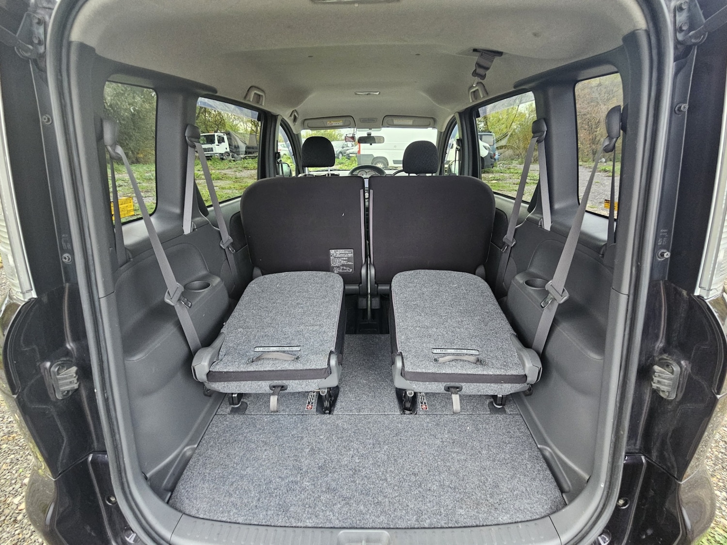 Used Toyota Sienta 2014 for sale - 75333301: Photo 24