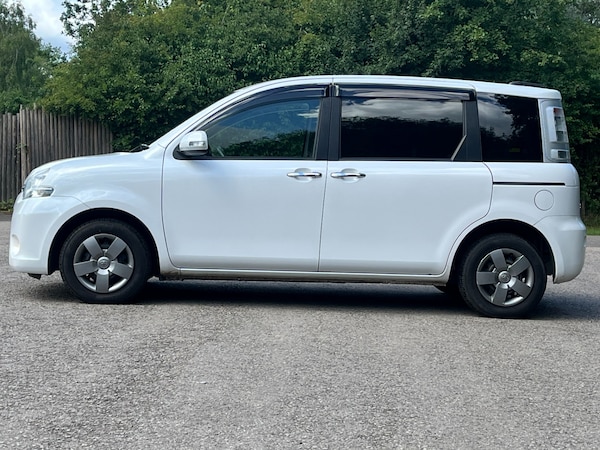 Used Toyota Sienta 2014 for sale - 75333301: Photo 5