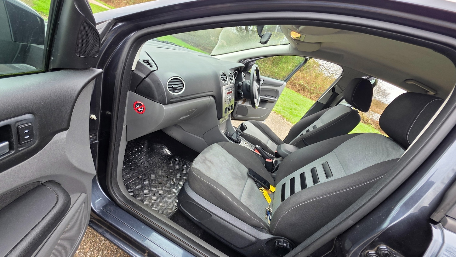 Used Ford Focus 2008 for sale - 77592012: Photo 12