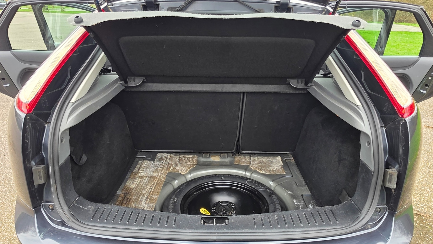 Used Ford Focus 2008 for sale - 77592012: Photo 22