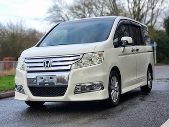 Used Honda Stepwagon 2012 for sale - 76090973: Photo 3