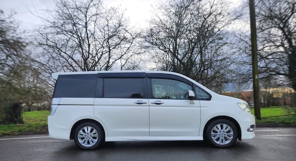 Used Honda Stepwagon 2012 for sale - 76090973: Photo 7