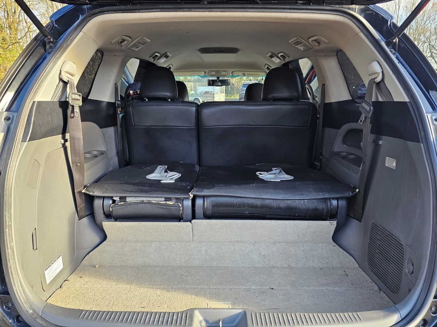 Used Toyota Estima for sale - 76694260: Photo 24