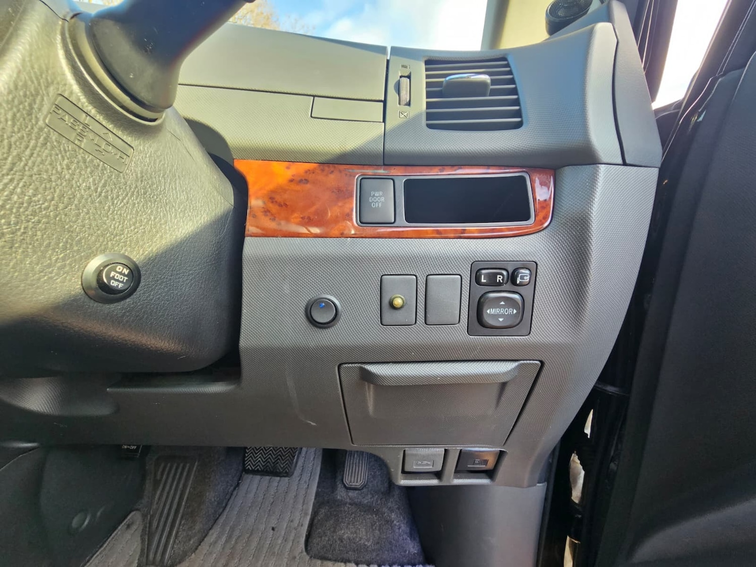 Used Toyota Estima for sale - 76694260: Photo 29