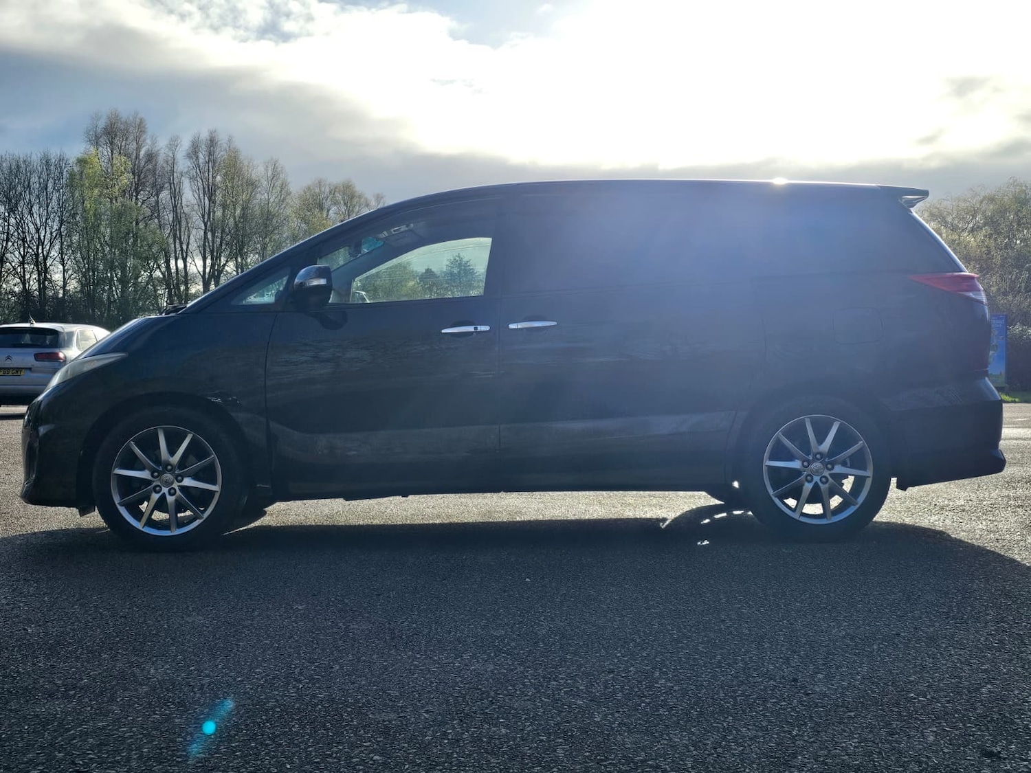 Used Toyota Estima for sale - 76694260: Photo 4