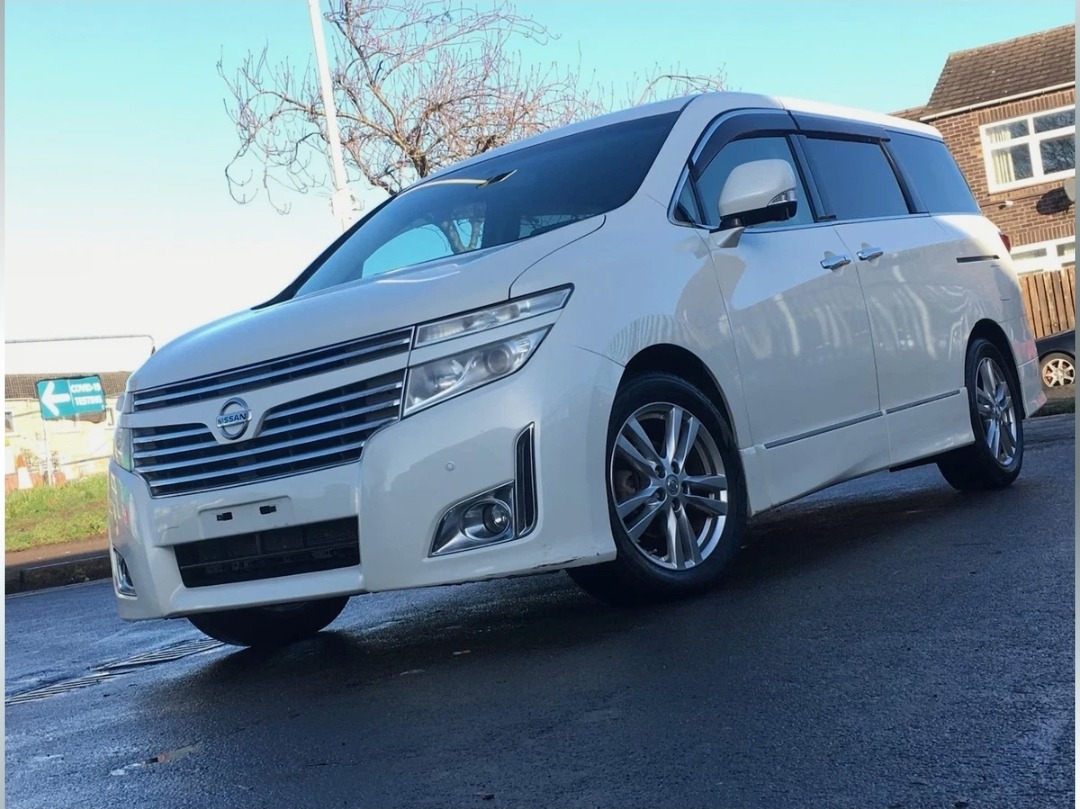 Used Nissan Elgrand for sale - 76076125: Photo 1