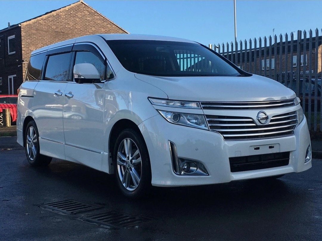 Used Nissan Elgrand for sale - 76076125: Photo 3