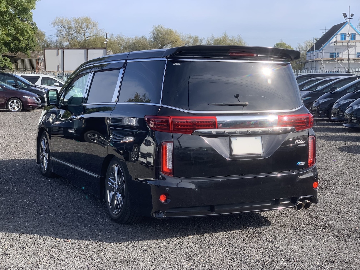 Used Nissan Elgrand 2011 for sale - 76144169: Photo 6