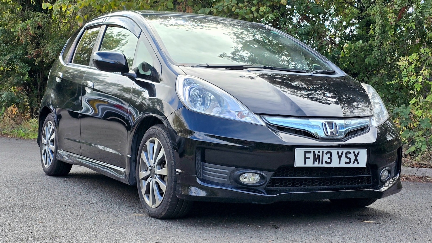 Used Honda Jazz 2013 for sale - 76046845: Photo 1