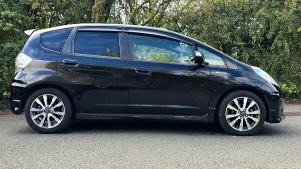 Used Honda Jazz 2013 for sale - 76046845: Photo 2