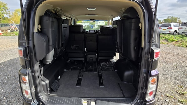Used Nissan Elgrand for sale - 76232879: Photo 17