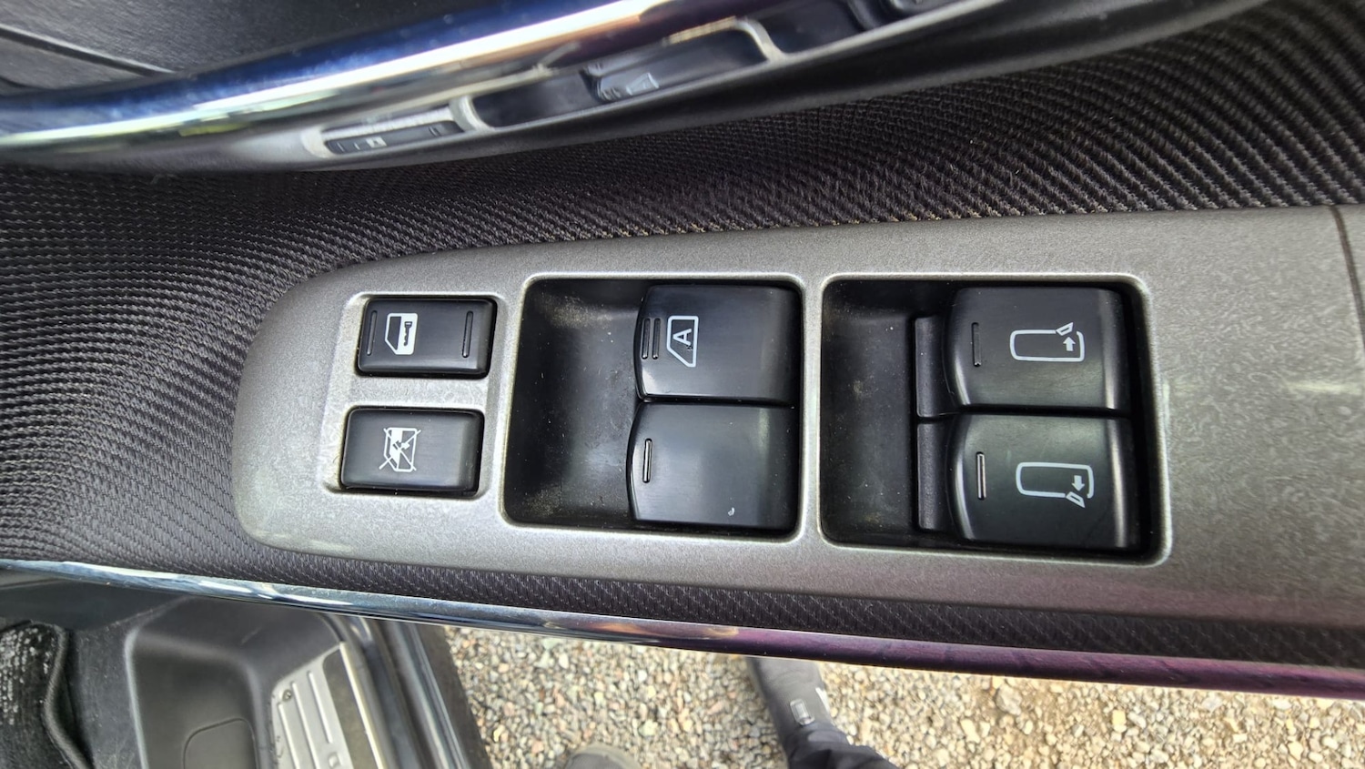 Used Nissan Elgrand for sale - 76232879: Photo 30