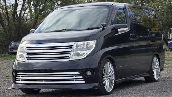 Used Nissan Elgrand for sale - 76232879: Photo 3