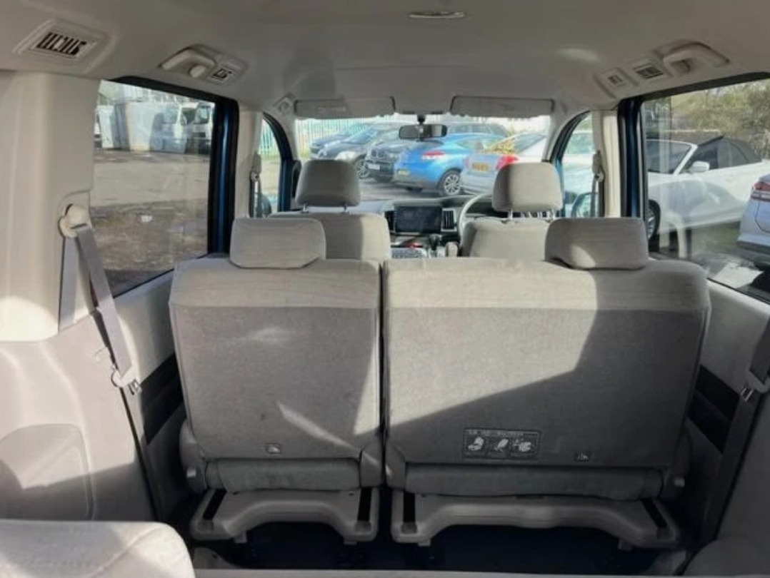 Used Honda Stepwagon for sale - 76035953: Photo 12