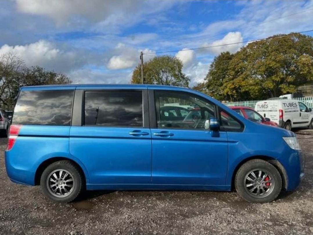 Used Honda Stepwagon for sale - 76035953: Photo 4