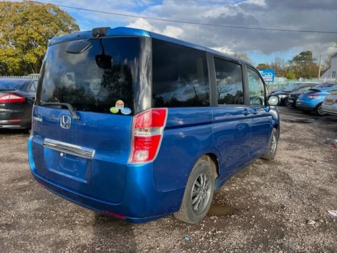 Used Honda Stepwagon for sale - 76035953: Photo 6