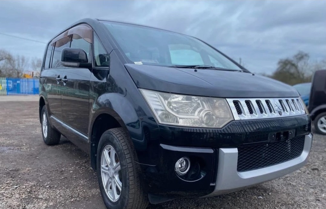 Used Mitsubishi Delica 2011 for sale - 76101851: Photo 1