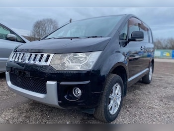 Used Mitsubishi Delica 2011 for sale - 76101851: Photo 2