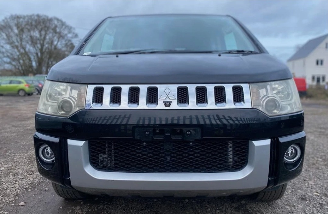 Used Mitsubishi Delica 2011 for sale - 76101851: Photo 3