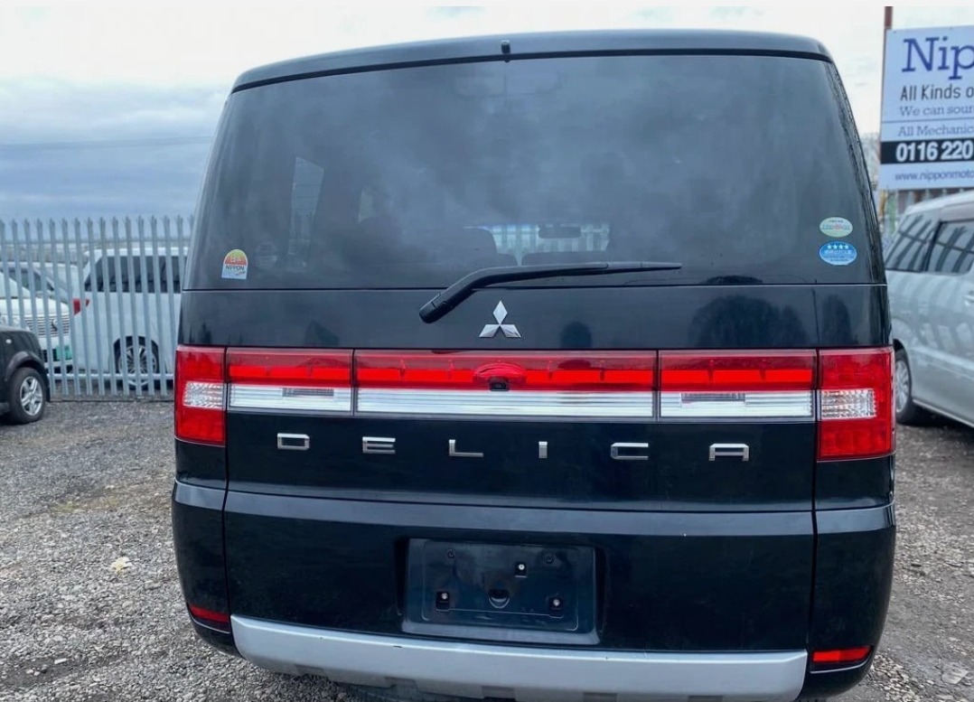 Used Mitsubishi Delica 2011 for sale - 76101851: Photo 4