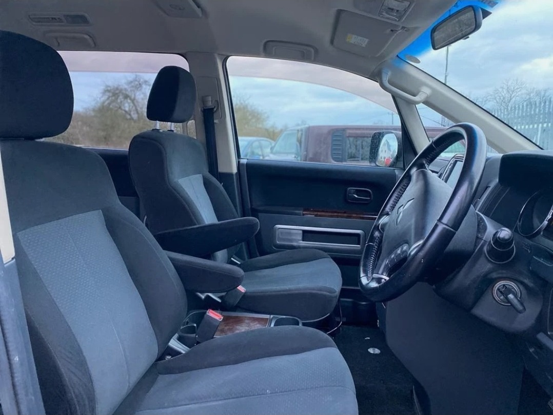 Used Mitsubishi Delica 2011 for sale - 76101851: Photo 7