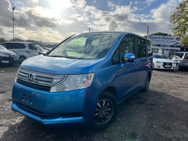 Used Honda Stepwagon 2010 for sale - 69064360: Photo 1