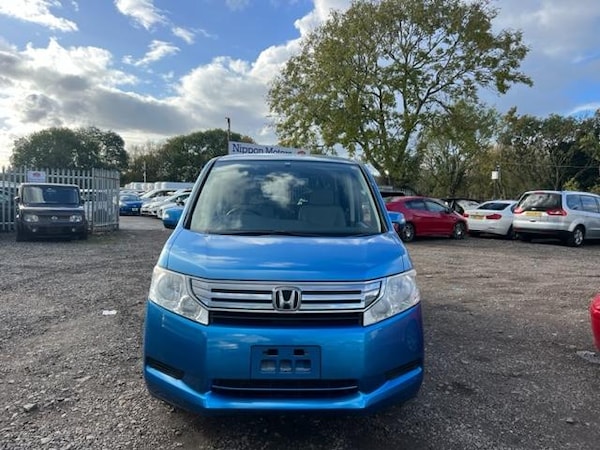 Used Honda Stepwagon 2010 for sale - 69064360: Photo 5