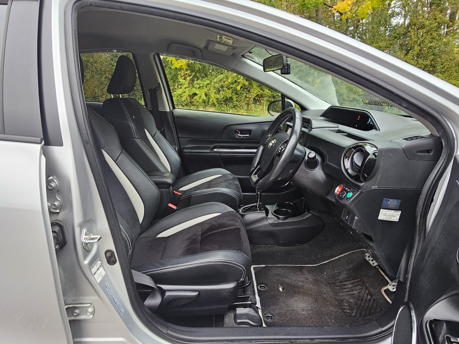 Used Toyota Aqua 2014 for sale - 76289164: Photo 13