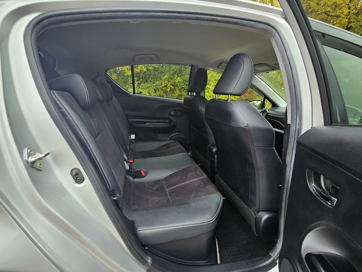 Used Toyota Aqua 2014 for sale - 76289164: Photo 16