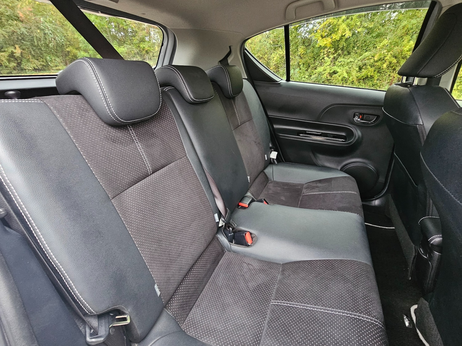 Used Toyota Aqua 2014 for sale - 76289164: Photo 18