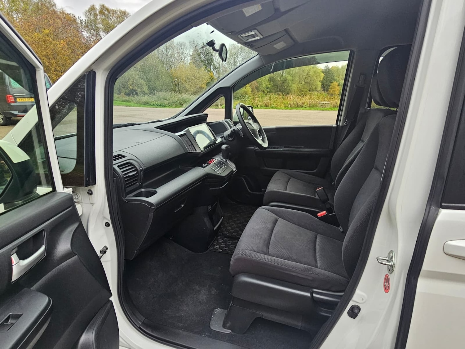 Used Honda Stepwagon 2024 for sale - 76414997: Photo 13