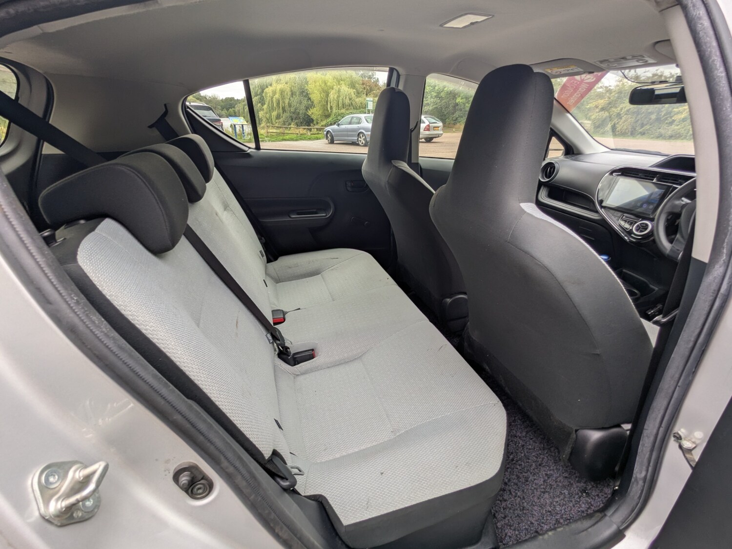 Used Toyota Corolla for sale - 75984609: Photo 11