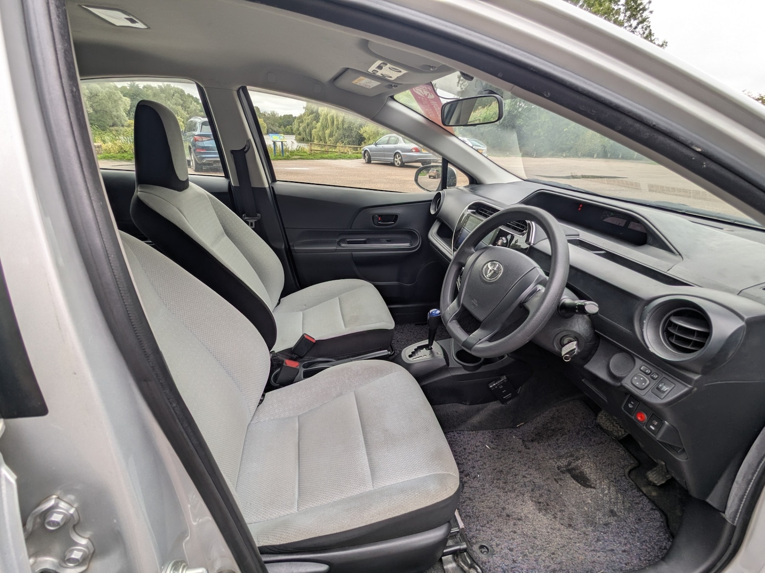 Used Toyota Corolla for sale - 75984609: Photo 9