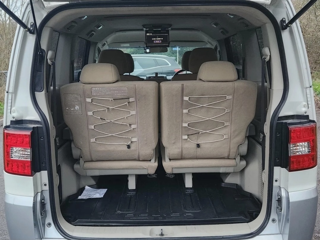 Used Mitsubishi Delica 2010 for sale - 76101321: Photo 16