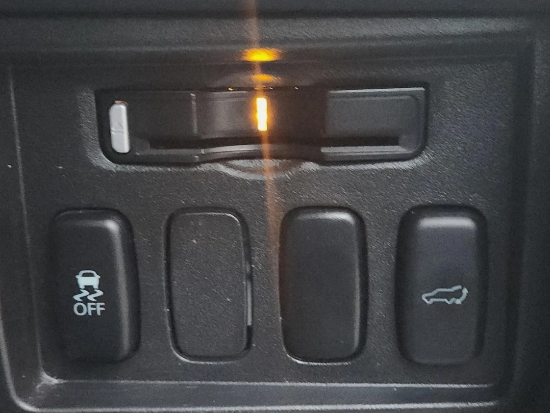 Used Mitsubishi Delica 2010 for sale - 76101321: Photo 20